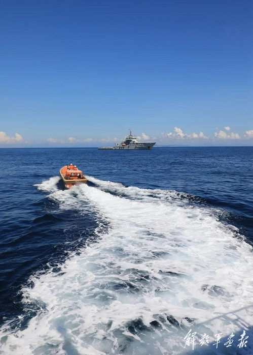 紧急出动！南部战区海军组织海上协同医疗救护训练，直升机与舰艇协同上演生命接力